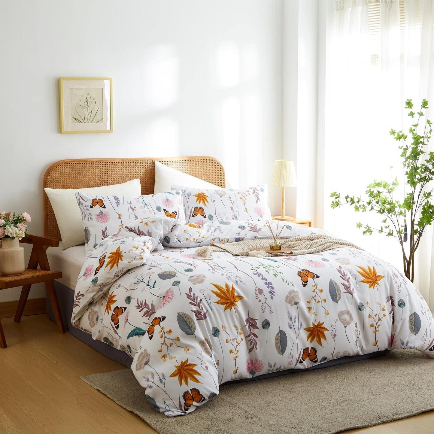 JOLUSERE 3 Piece Duvet Cover Sets Queen Soft Breathable Washed Microfiber Boho Floral Butterfly Duvet Cover, White