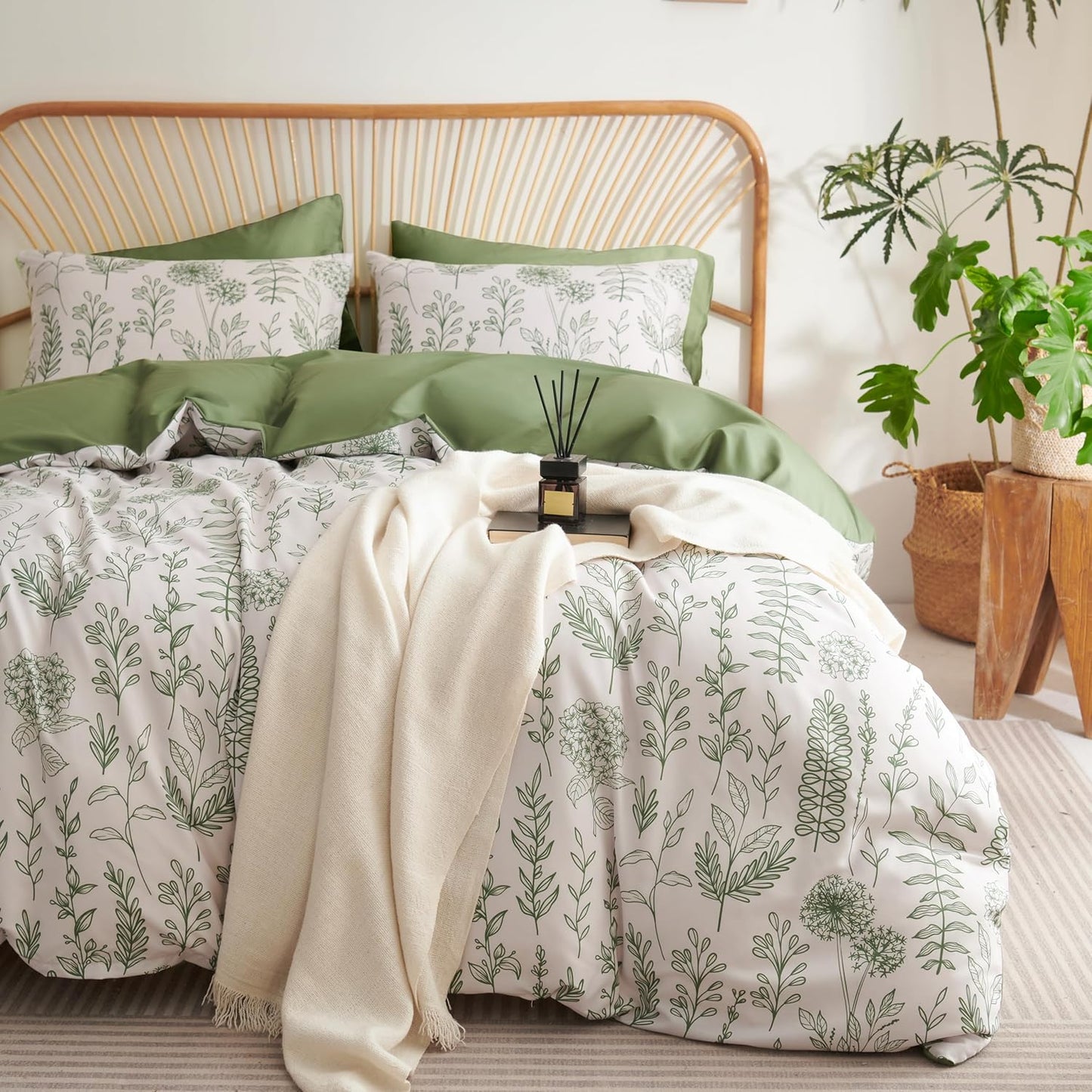 Jolusere Rich Green Leaves Queen Comforter Sets, 3 Pieces Chic Garden Style Reversible Bedding Sets for Adults All Season
