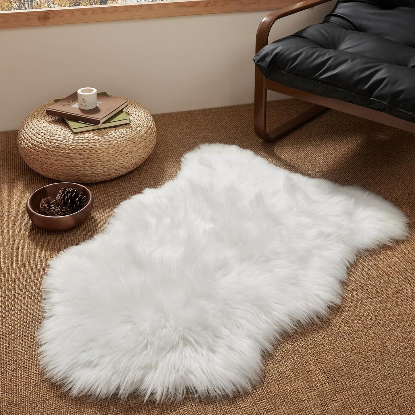 JOLUSERE Luxury Ultra Soft Faux Fur Area Rugs,2'x3'Fur Chair Cover Seat Pad Small Fuzzy Fur Rugs, White