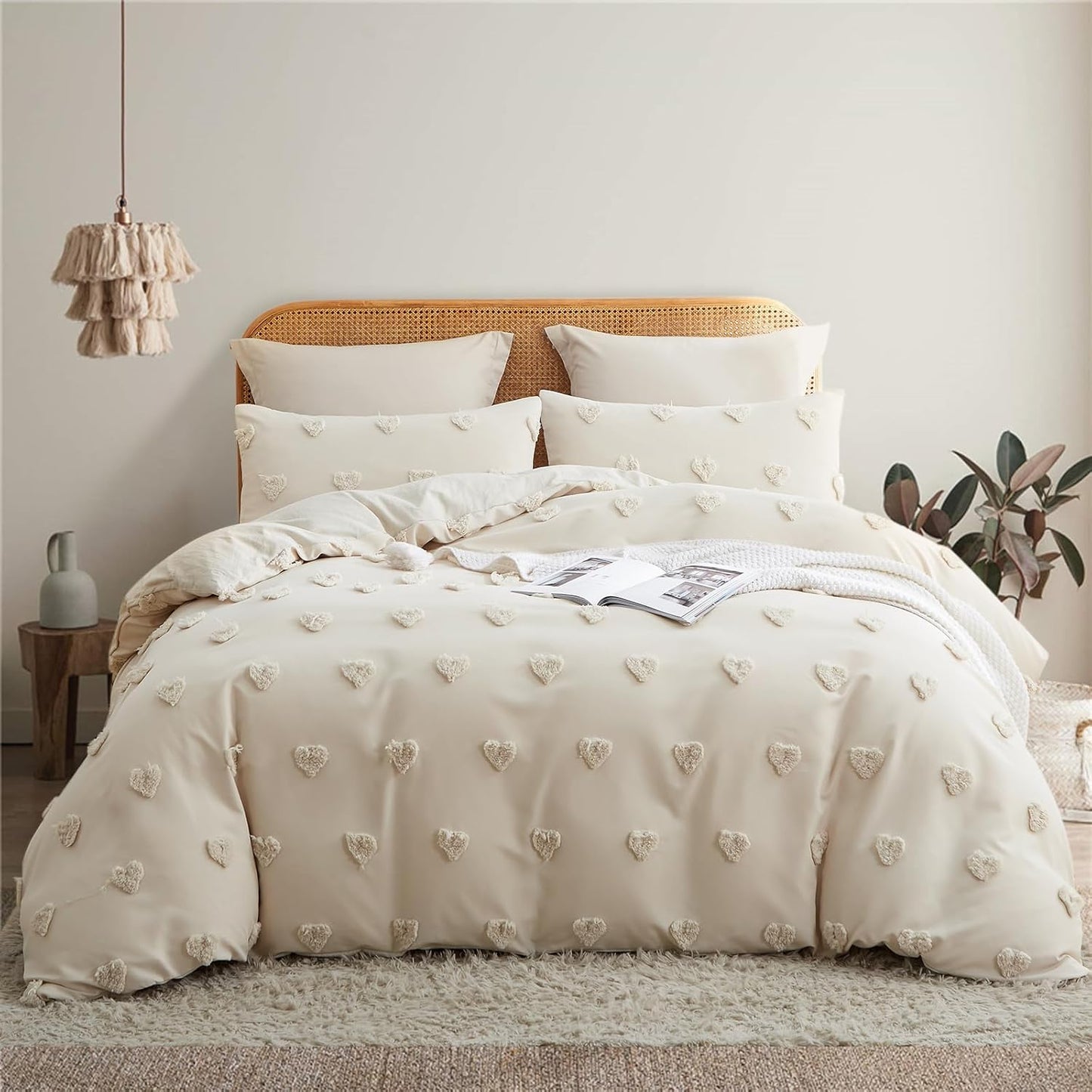 JOLUSERE Beige Tufted Heart Dot Duvet Cover Queen Set, 3 Pieces Ultra Soft Jacquard Embroidery Shabby Chic Bedding Set for All Season