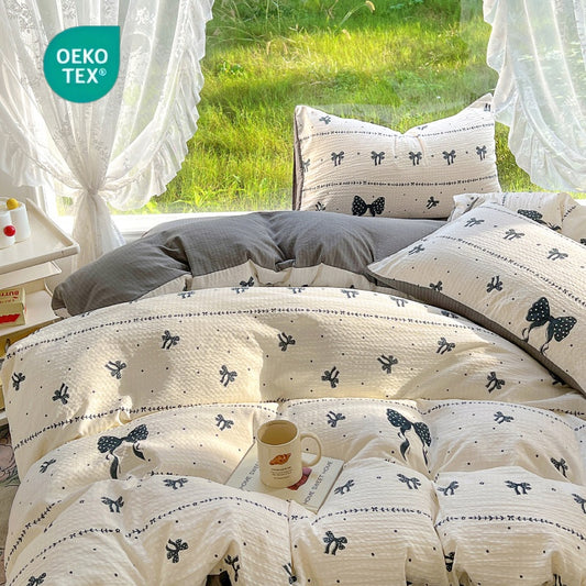 JOLUSERE 2 Pieces Reversible Duvet Cover Twin Set White with Black Bows Flowers
