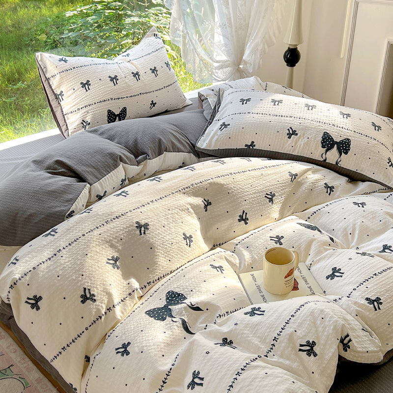 JOLUSERE 2 Pieces Reversible Duvet Cover Twin Set White with Black Bows Flowers
