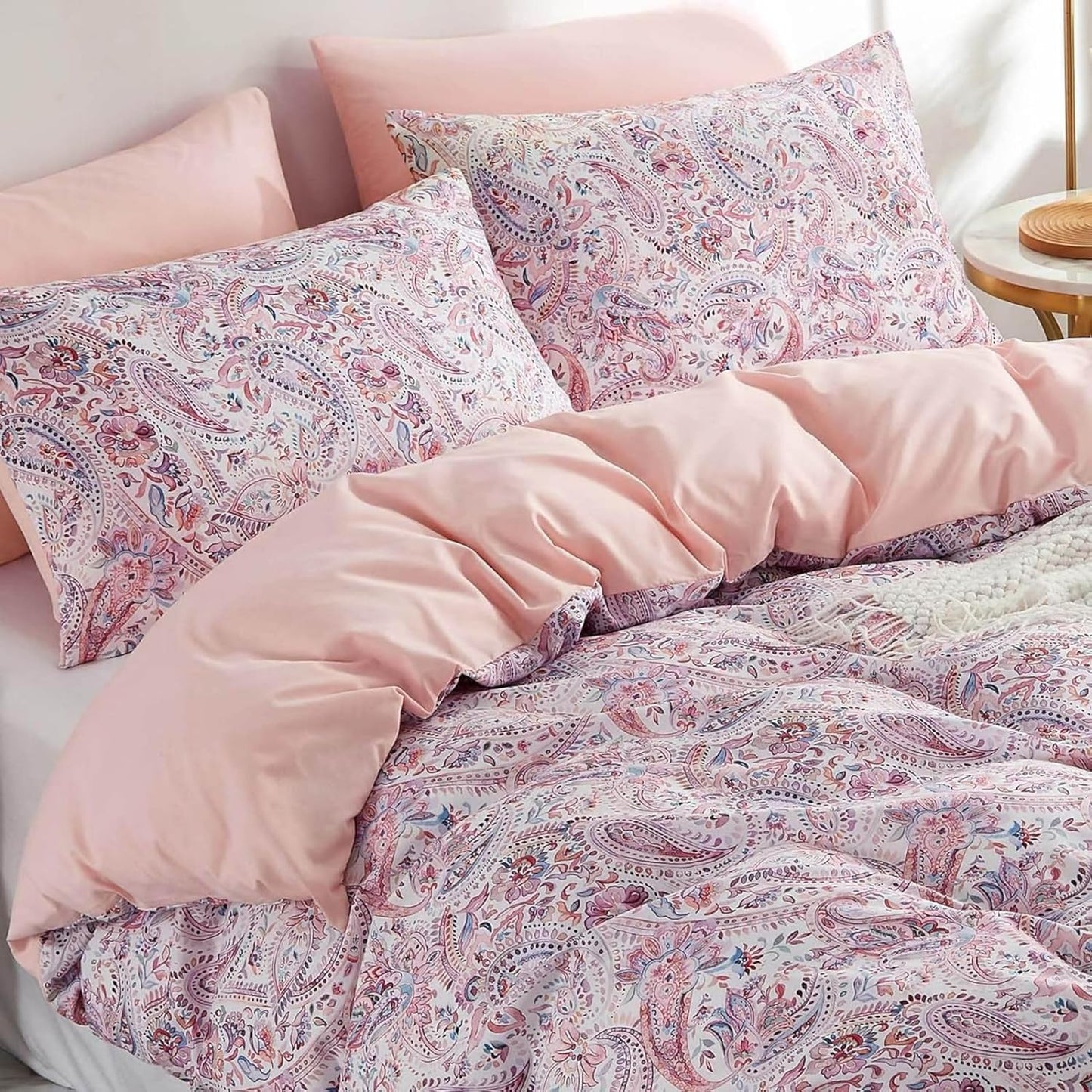 JOLUSERE 3-Piece Boho Vintage Pink Duvet Cover Queen Set, Soft Reversible Classical Bedding Set for All Seasons