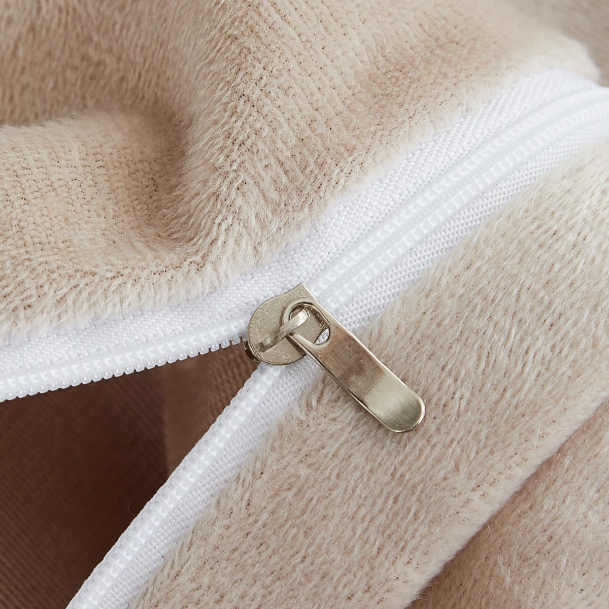 JOLUSERE Oatmeal Beige Velvet Duvet Cover King Set, 3-Piece Ultra Soft Fluffy Flannel Winter Bedding Cover