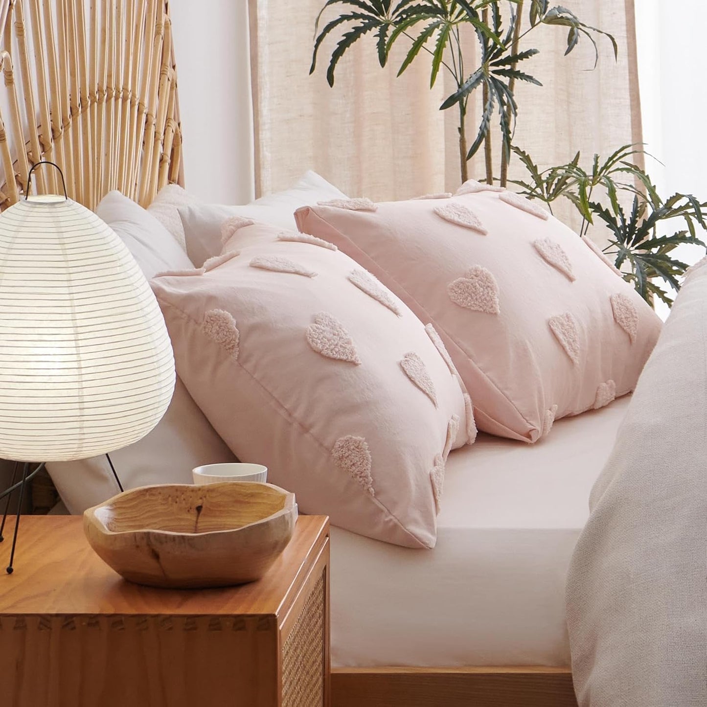 JOLUSERE Pink Tufted Heart Dot Duvet Cover Queen Set, 3 Pieces Ultra Soft Jacquard Embroidery Shabby Chic Bedding Set for All Season