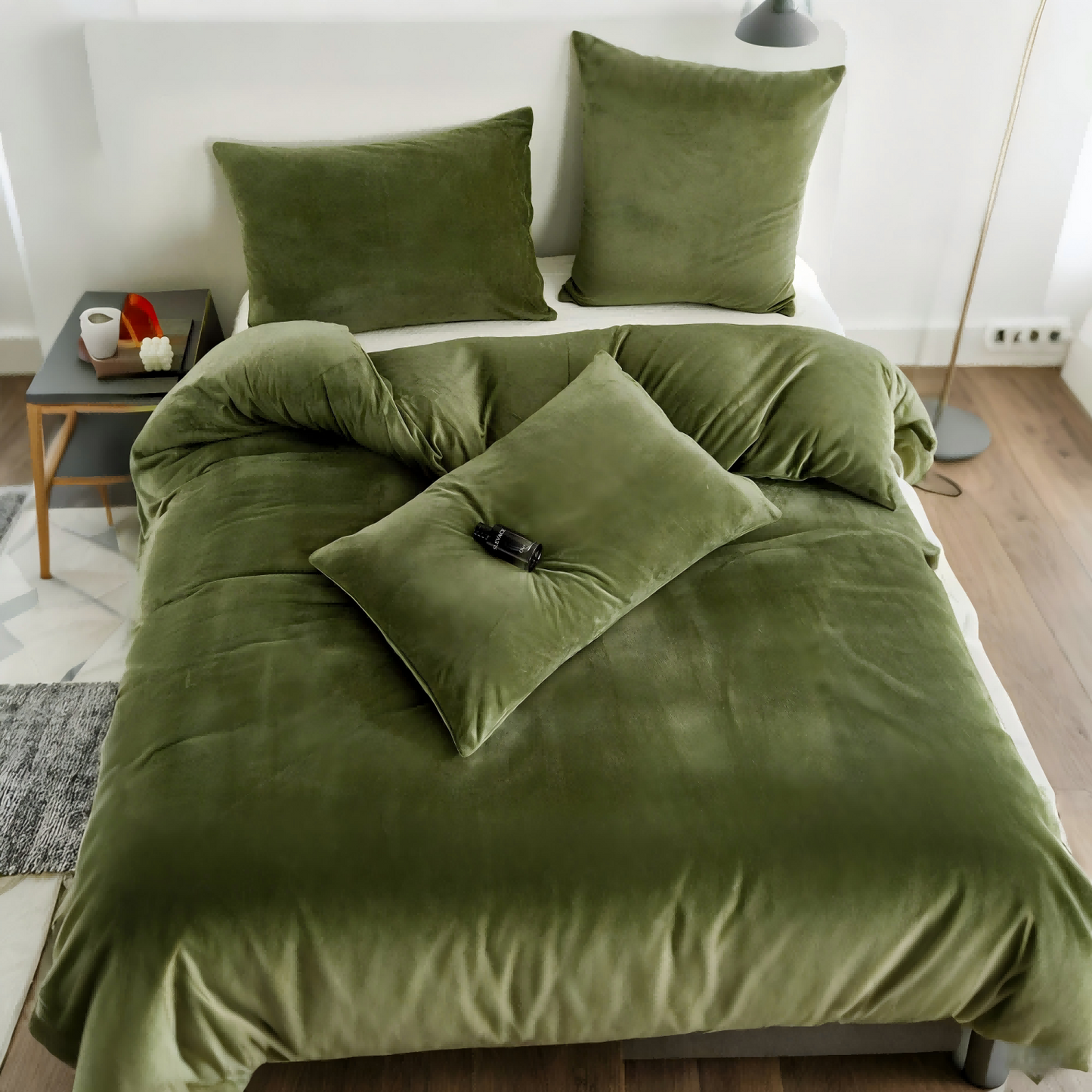 JOLUSERE Olive Green Velvet Duvet Cover Queen Set, 3-Piece Ultra Soft Fluffy Flannel Winter Bedding Cover